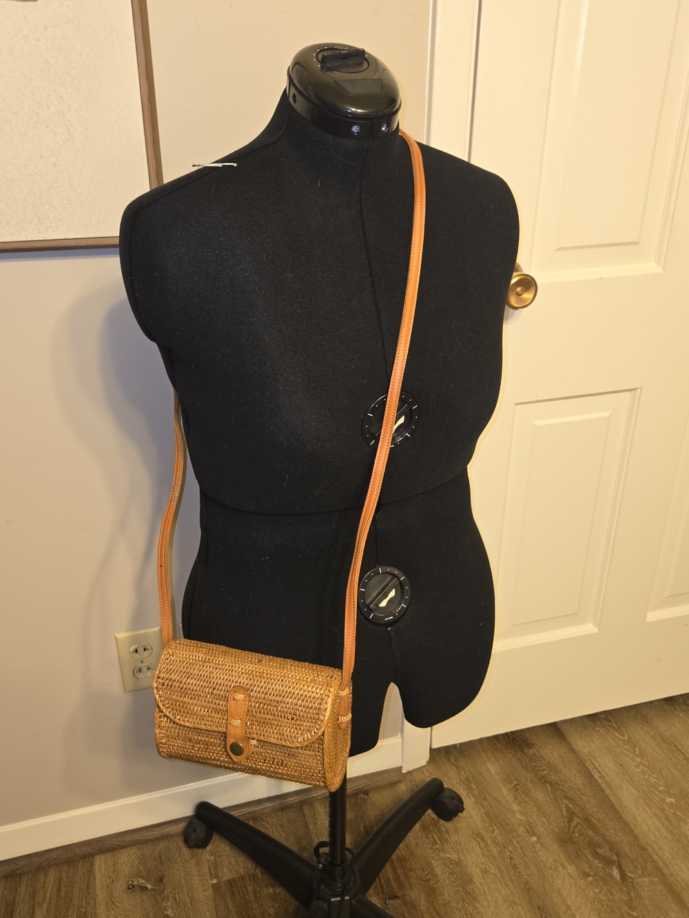 Handwoven Rattan Straw Crossbody Bag Bali Ata Grass Leather Strap Boho Purse